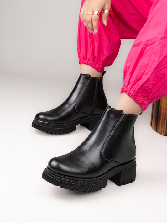 Fentacia Women Chunky Sole Chelsea Boots