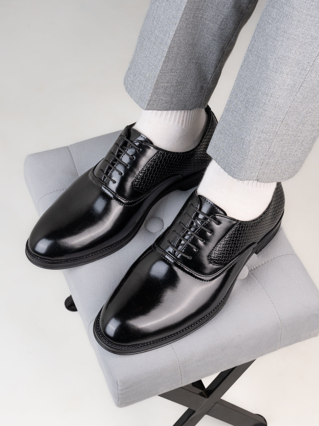 Fentacia Men Black Lace-up Formal Shoes