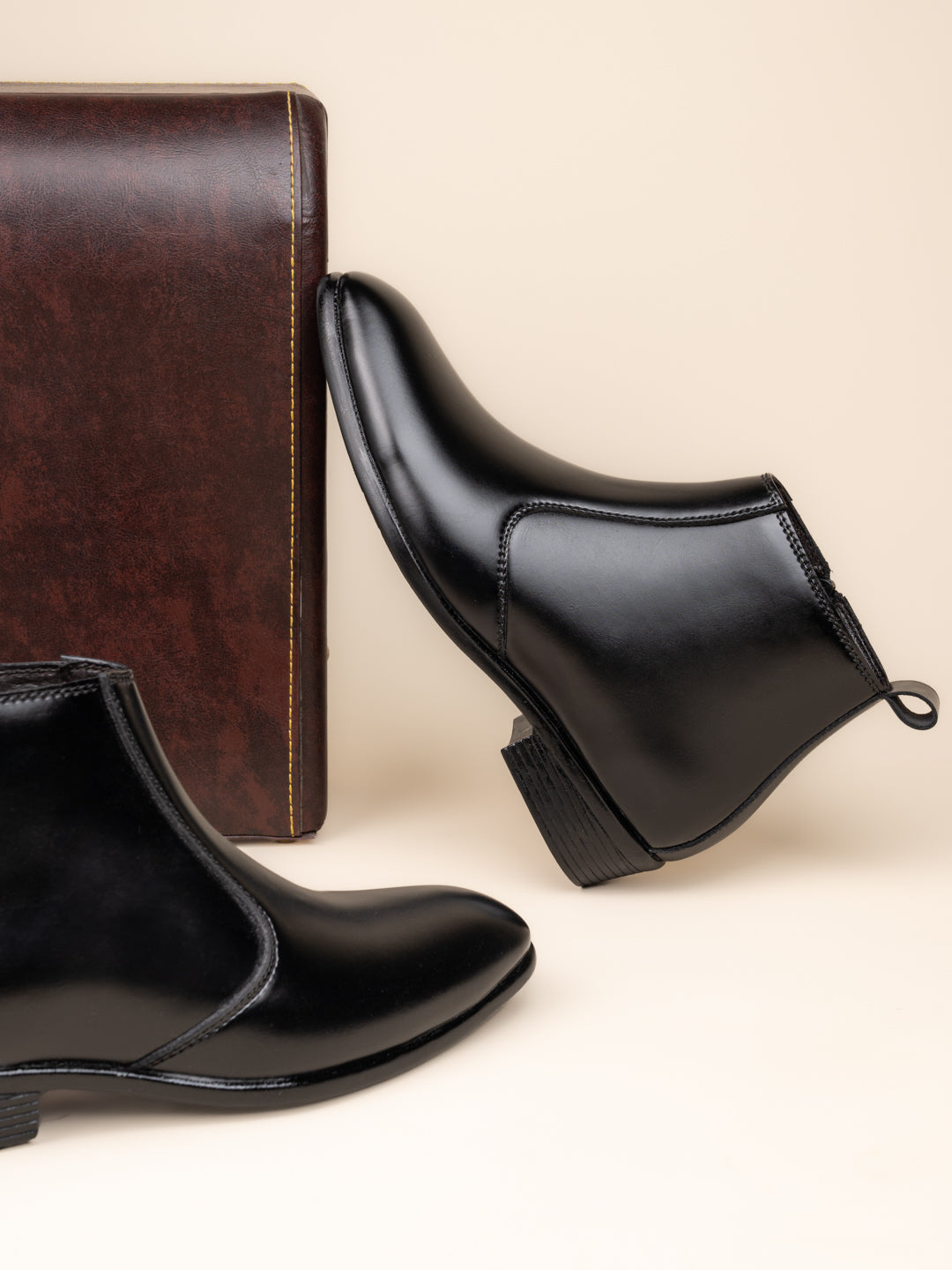 Fentacia Men Chelsea Boots