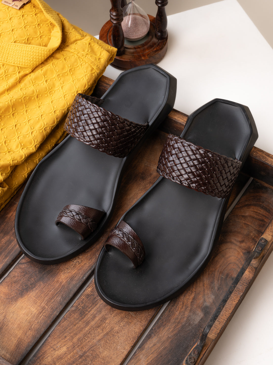 Fentacia Men Toe-Ring Ethnic Wear Sandals