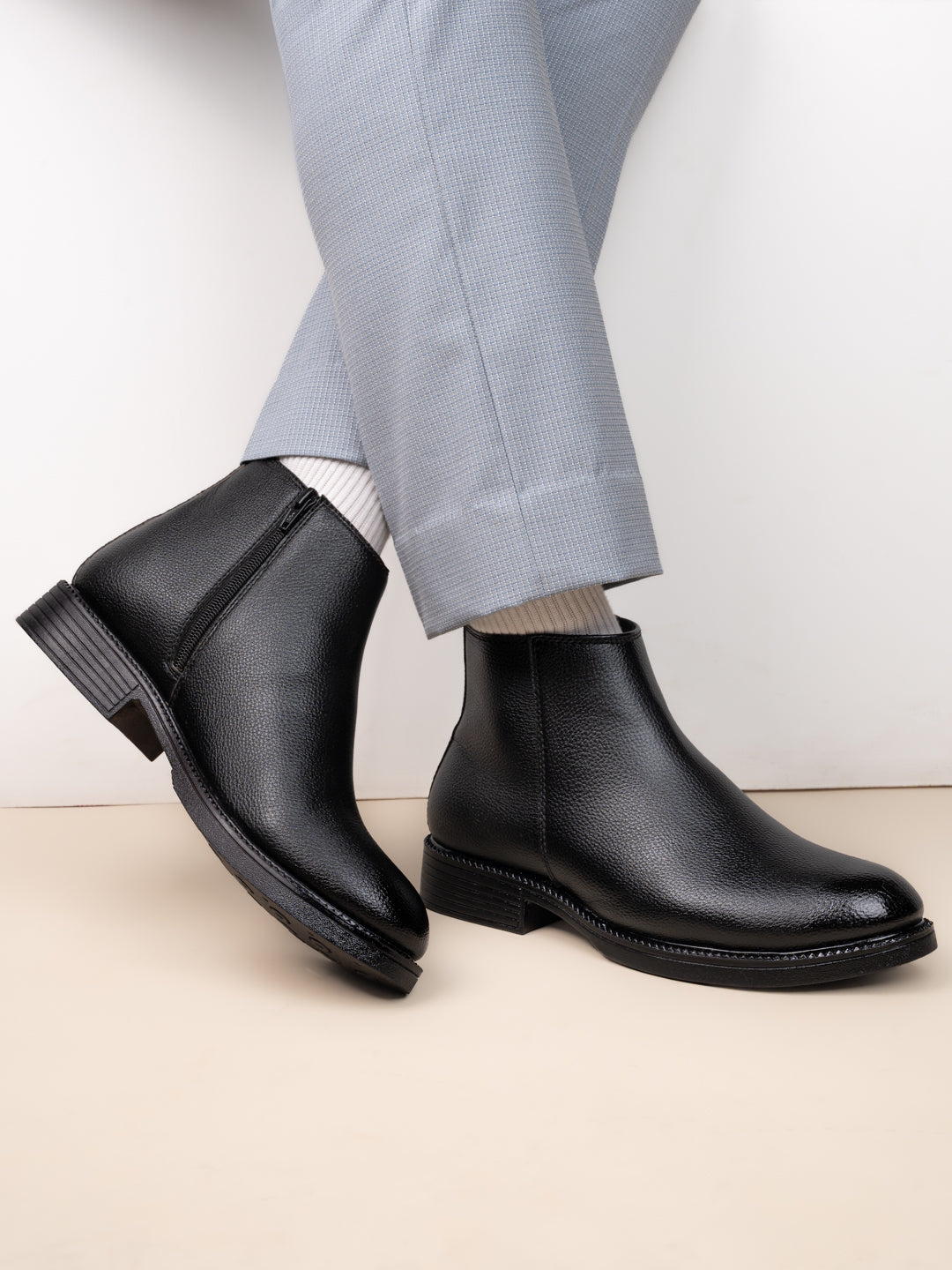 Fentacia Men Chelsea Boots