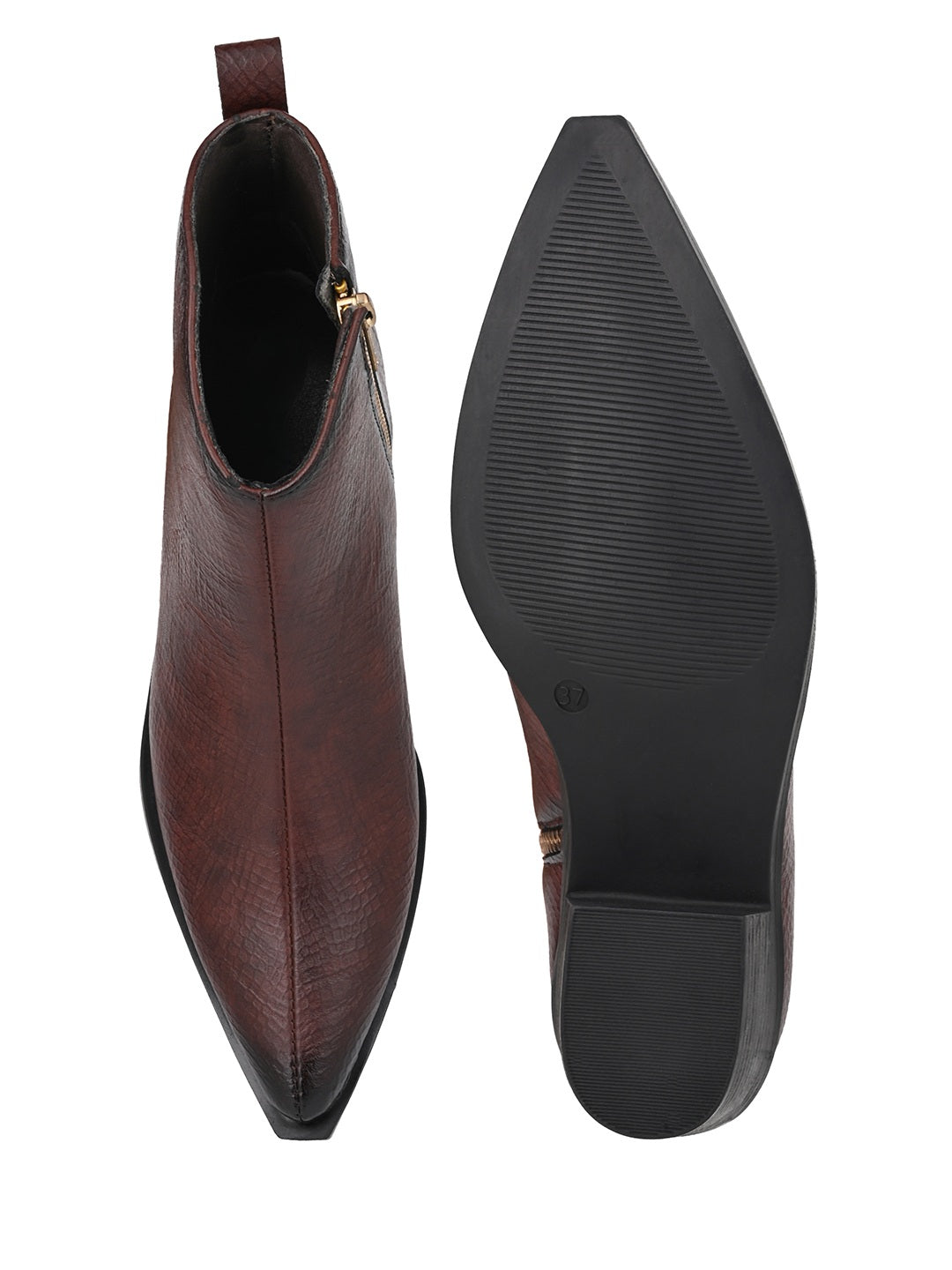 Fentacia Women textured Chelsea Boots