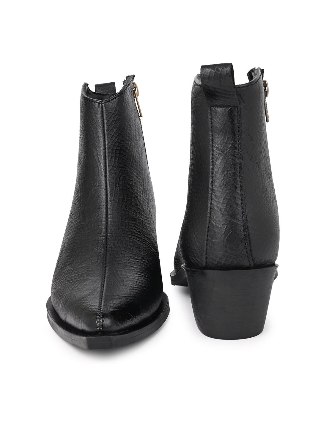 Fentacia Women textured Chelsea Boots