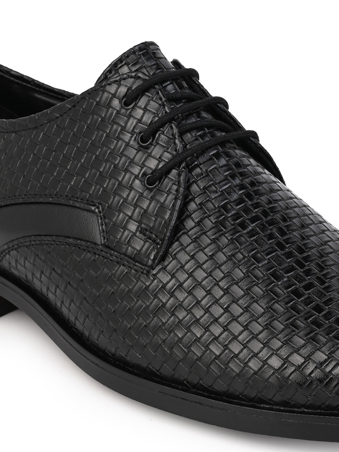 Fentacia Men Classic Black Formal Woven Design Derby Shoes