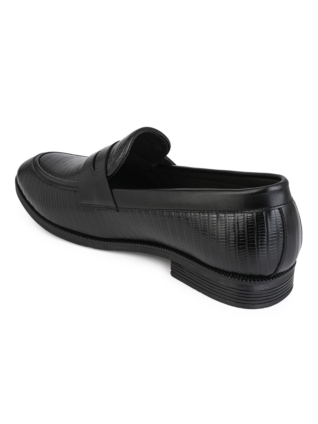 Fentacia Men Black Textured Formal Shoes
