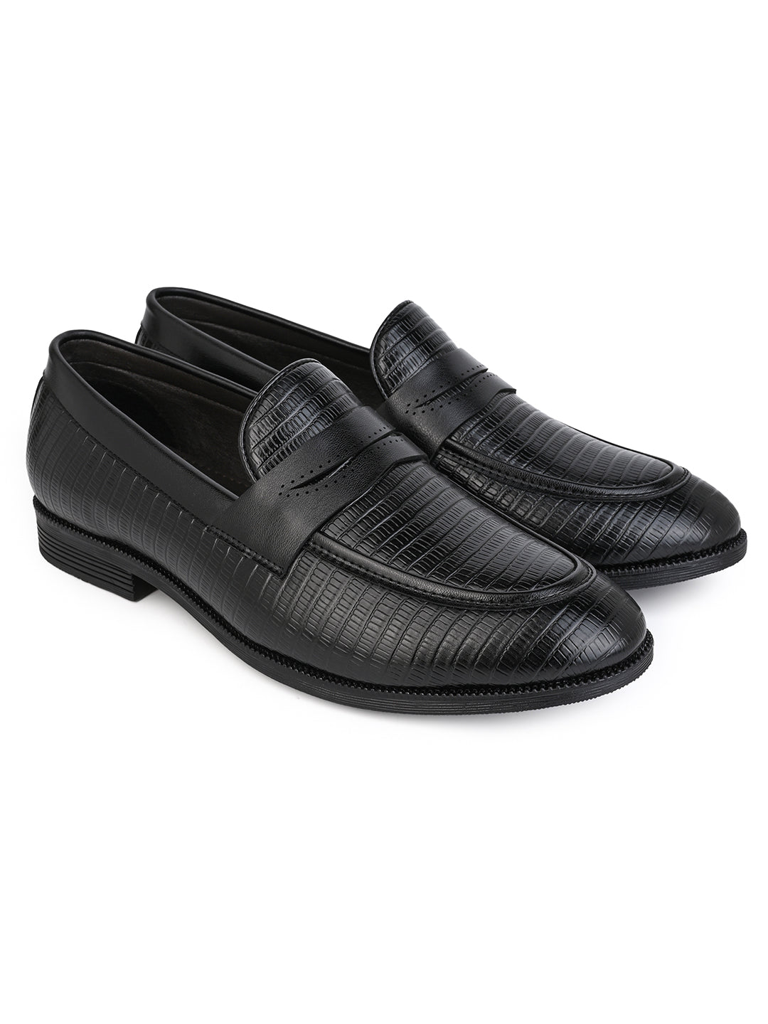 Fentacia Men Black Textured Formal Shoes
