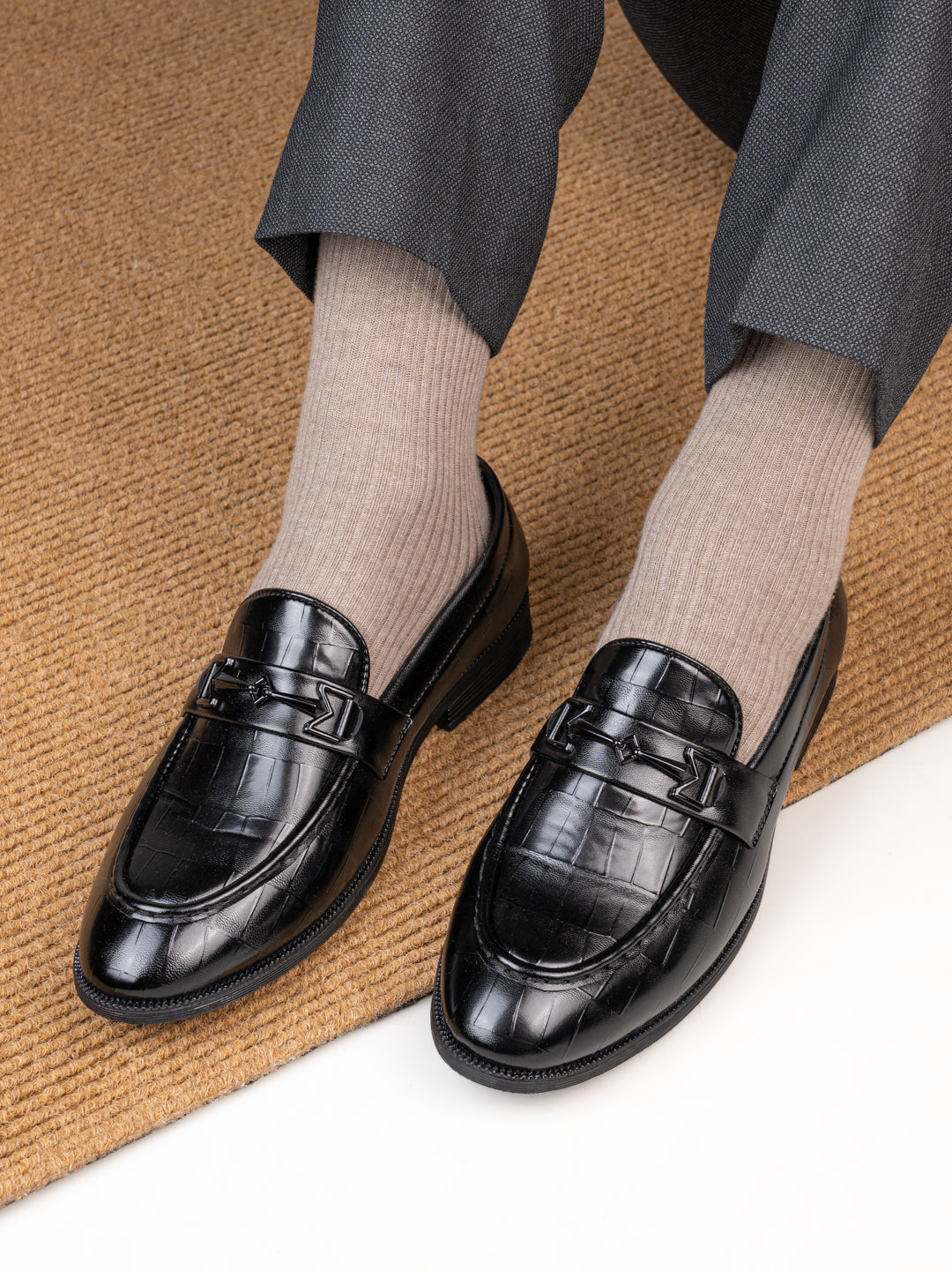 Fentacia Men Textured Slip-On Formal Shoes